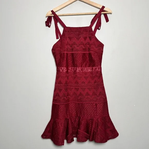Two Sisters The Label Shona Dress in a Dark Red Sz 4 - Picture 4 of 8